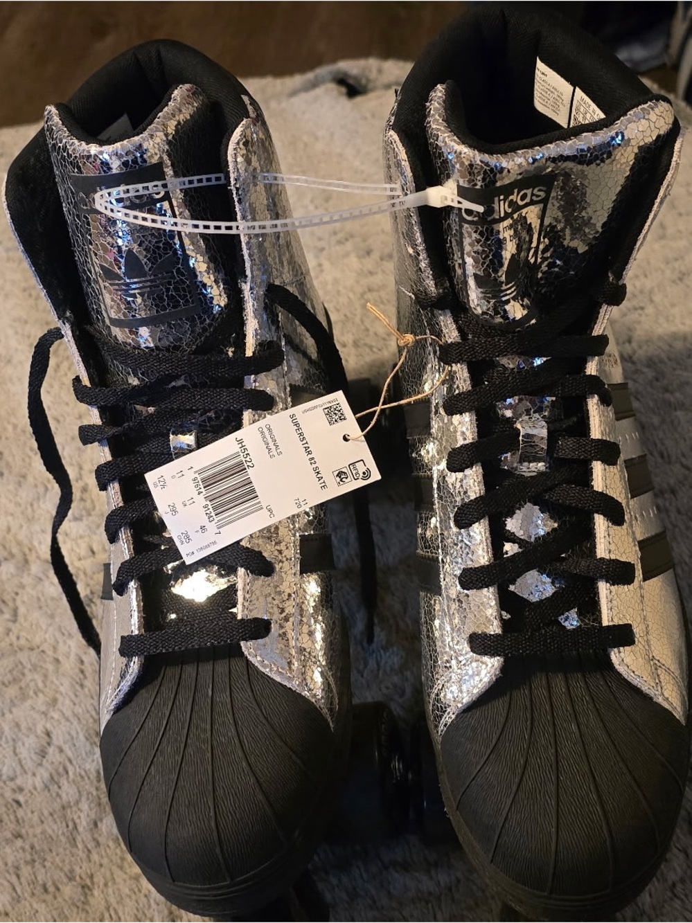 adidas Mens Silver Sequin High-Top Sneakers Skates with Black Accents